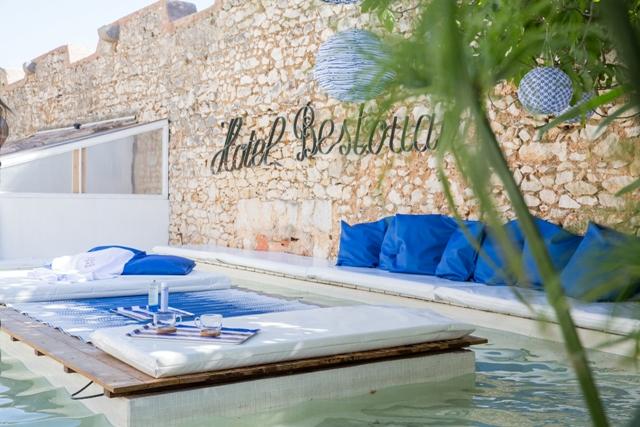 Cassis : le spot design de Marion, créatrice d'Oxence