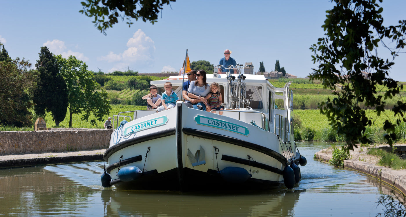 Vacances en péniche sans permis : on a testé Riverly