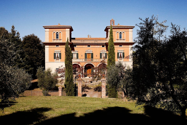 La Villa Lena, une résidence bobo chic au milieu de la Toscane