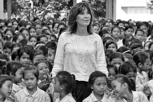 #89 - Tina Kieffer : une adoption impossible, les filles de Phnom Penh et crée l'une des 50 meilleures écoles du monde