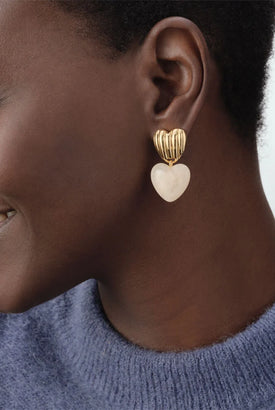 gid://shopify/MediaImage/68633134694775