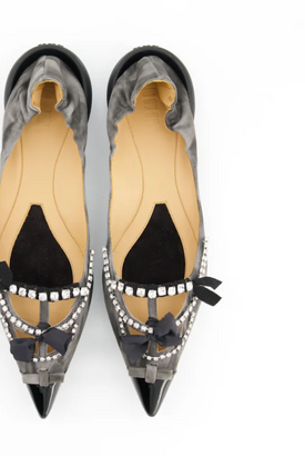 gid://shopify/MediaImage/63814721798519