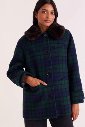 gid://shopify/MediaImage/67267307962743