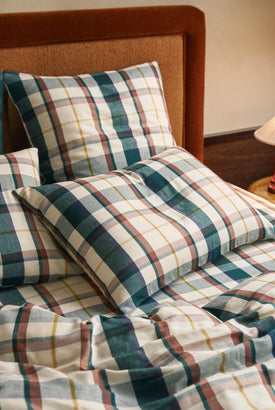 gid://shopify/MediaImage/67270391431543